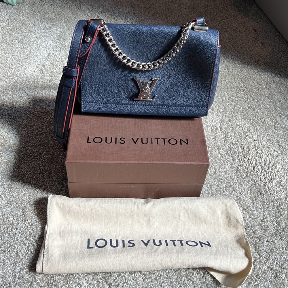 Louis Vuitton Lockme II BB Marine Rouge - Picture 2 of 11